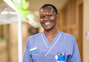 Sjuksköterska som är klinisk omvårdnadsledare