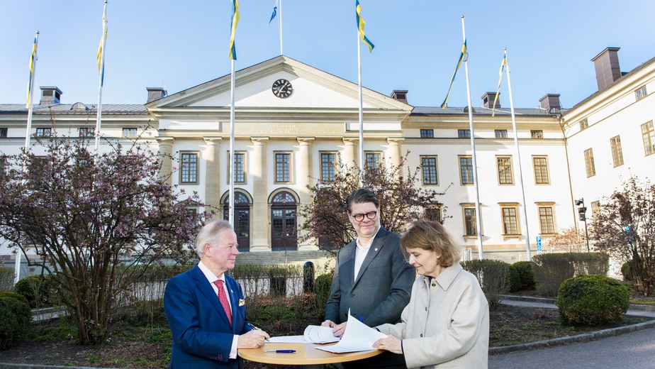 Samarbetsavtal skrivs på mellan Karolinska Institutet och Region Stockholm/Karolinska Universitetssjukhuset för en samlad biobankinfrastruktur i Stockholm. Målet är en gemensam biobank.