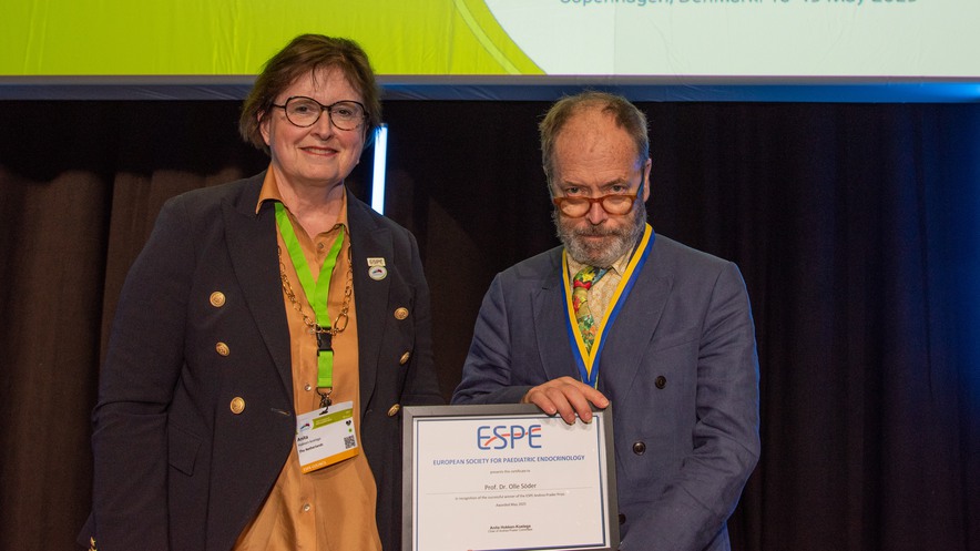 Olle Söder tar emot Andrea Prader Award