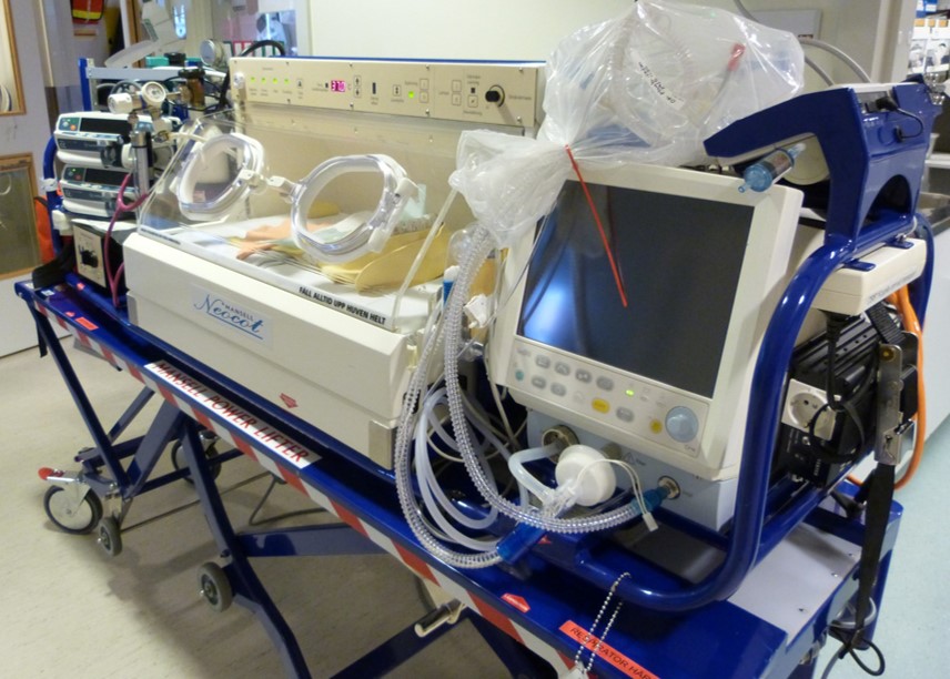 Transport incubator