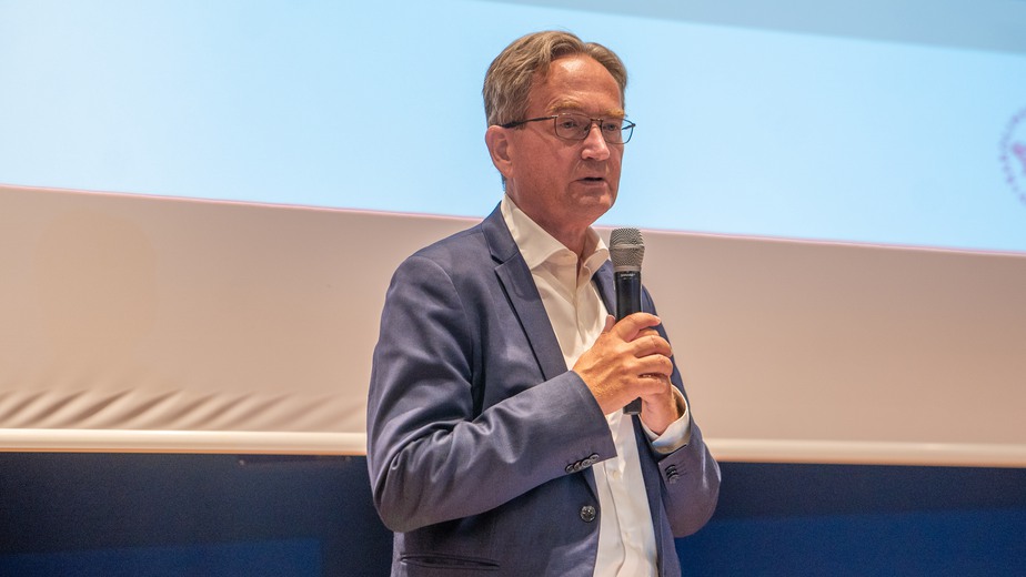 joakim dillner på scen