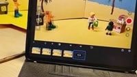 En animerad film görs med legofigurer. Man ser en ipad och en film som är på väg att skapas.