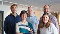 Teamet bakom Radiance står i korridor