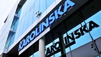 bild av karolinska-skylten på eugeniavägen 3